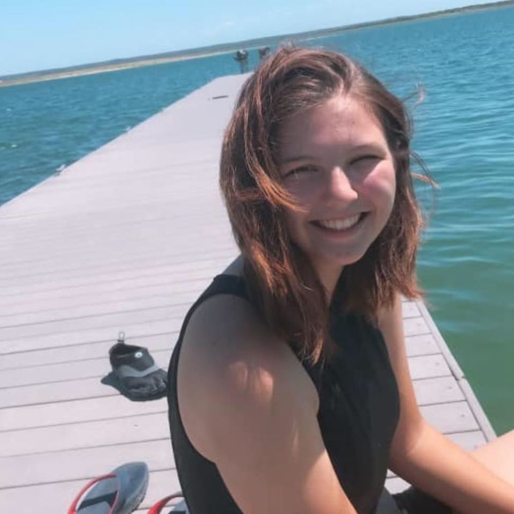 Meet your Posher, Hailey